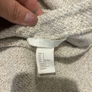 H&M crop sweater